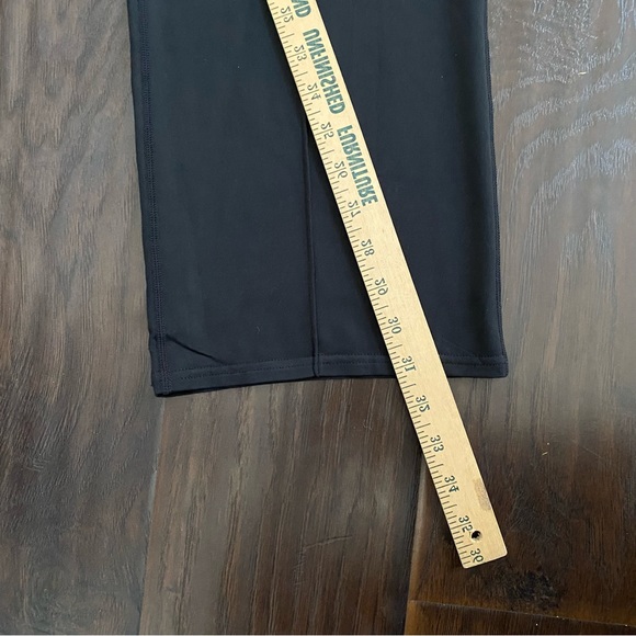 New with Tags Vuori womens Wideleg Pants With Pockets and logo Sz XL available - Picture 9 of 9